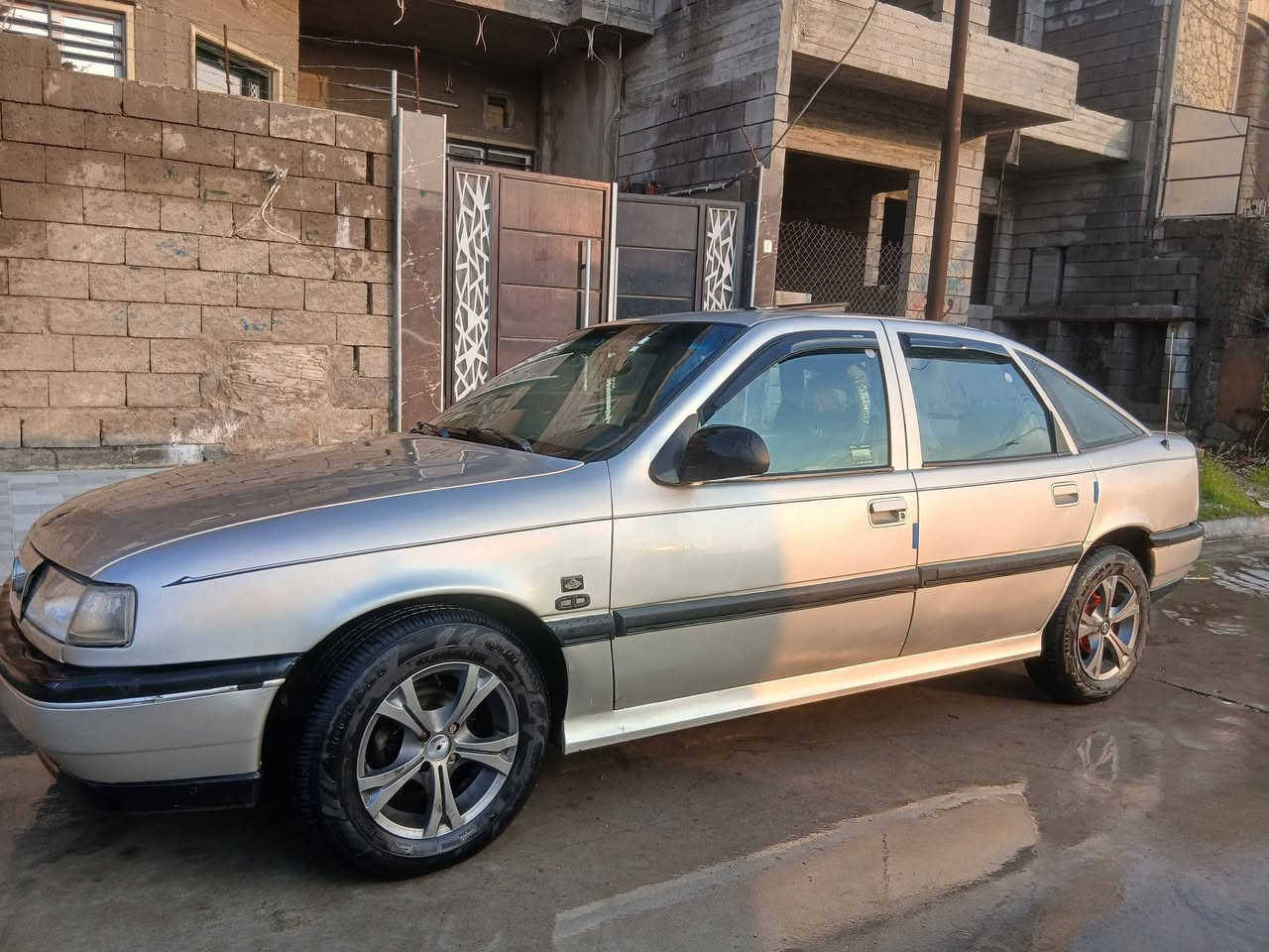 السلام عليكم فكترة موديل١٩٩٢ رقم دولي بأسمي شرط التحويل مصبوغة عام جمالية محرك ١٦ مال كصة تايرات جدد سيارة جديدة ما تصرف عليها كلشي قفل مركزي جامات كهربائي سيارة حيل حلوى مكان السيارة موصل حي الوحدة
السعر ٣٨ قفل
رقم ***********
