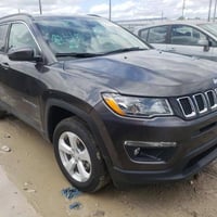 كومباس ٢٠٢٠ • ٧٢ ألف كم • حادث خلفي خفيف