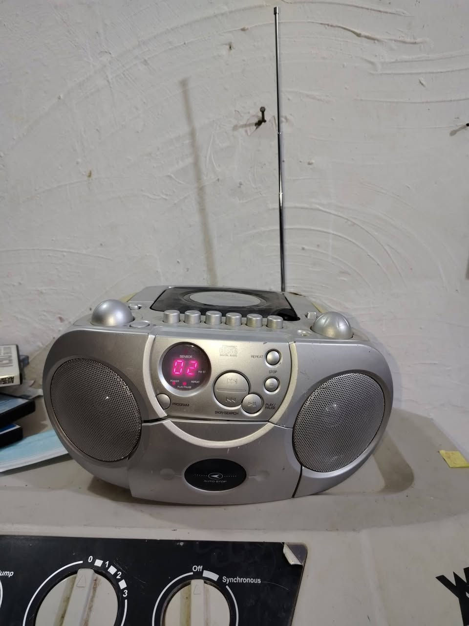 السلام عليكم /
مجموعة من المسجلات والراديوات وآل دي في دي نظيفات كلمن سعرة التريده دز صورته واكتبلك السعر..


**إذا كنت صاحب هذا الإعلان وتريد حذفه لأي سبب، رجاءا أرسل رسالة إلى الدعم الفني**