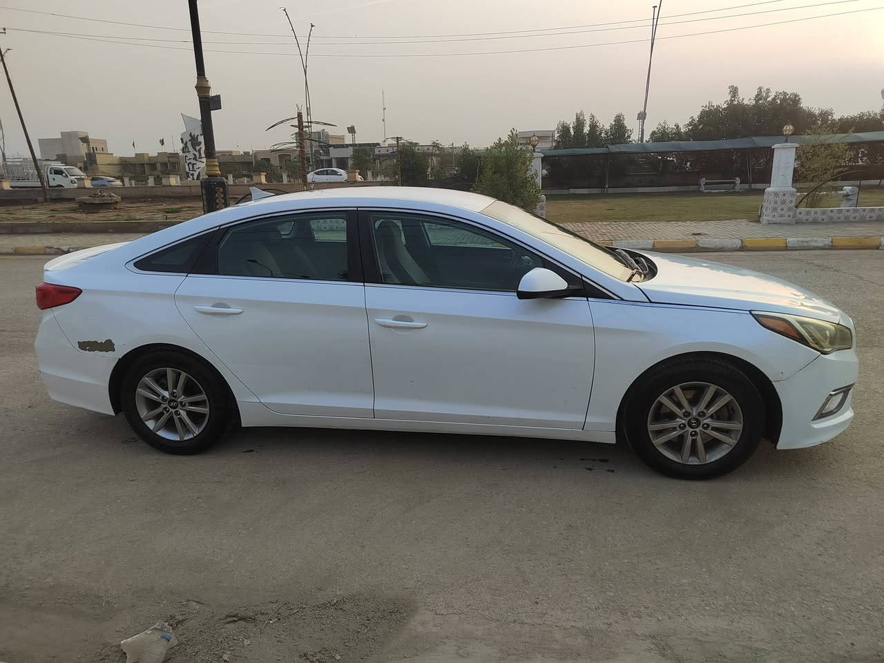 السلام عليكم لبيع سوناتا موديل ٢٠١٧  حادثهه دعاميه جاهزه من كل شي بدون دواخل شرط  بالعراق صار بيهه صبغ أثر تكشير سونار مرفق بالمنشور مع صور التكشير السعر ١٠٩ بيهه مجال بسيط جدا الشراي يتصل مكان السياره واسط الكوت مركز المدينه رقم الهاتف ***********
