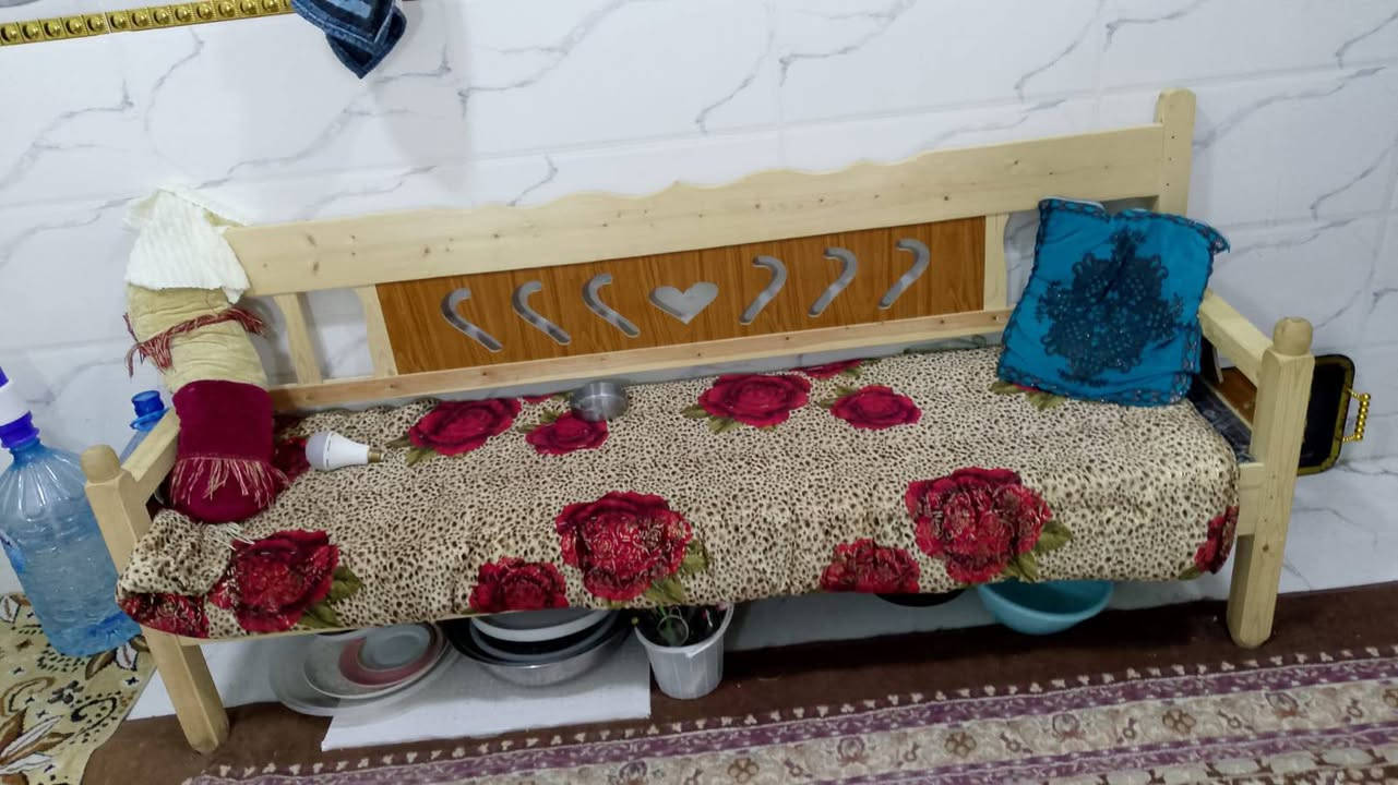 غراض بيت نضيف للبيع وقنينه غاز الشراي يتصل ***********
