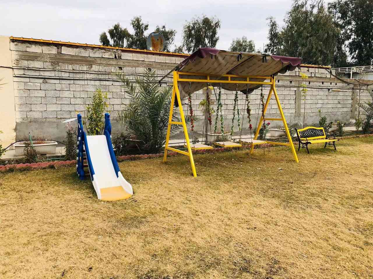 رمضان كريم علينا وعليكم شباب
مزرعة للبيع مساحته 1100 متر سند 25 على

طابو الزهور بسمي (( الواجه 33 / 35 نزال )) 

العنوان : بغداد / الراشدية / السوامره مجاور البحيره )

بيه مدخلين امامي على شارع تبليط 

ومدخل خلفي على فرع 

الخدمات / كهرباء وطني + سحب مولد + 

الماء بدون ماطور قوي + انترنيت + منظومة كامرات

                           👇🏻التفاصيل 👇🏻

تحتوي على {{ غرف عدد 3 مع كافه وسائل الراحه 

من سبالت ومبرده وثلاجة ومراوح وماطورات ماء 

+ مطبخ متكامل الخدمات وغراض الشوي 

+ مجمع صحيات شرقي وغربي متكامل 

العاب اطفال ترفيه + كعدات استراحه 

خارجيه + اقفاص مال محميات للحيوانات والدواجن

منظومة مرشات سقي للارض 

(((((السعر مناسب جدا وقابل للتفاوض ))))

رقمي ***********  

[[ مصوره فديوات واضحه + صور + موقع المزرعه 

منطقه متكاملة الخدمات ]]
