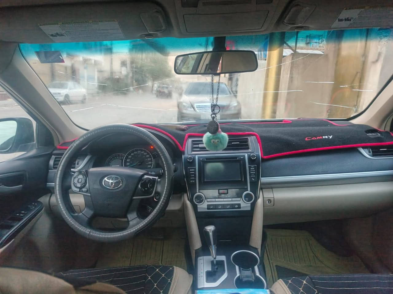 السلام عليكم كامري موديل 14 بغداد بسمي مكاني الدوره بيهه صبغ الجاملغ الخلفي جهت السايق فقط نضيفه جدا السعر 155 رقمي ***********
