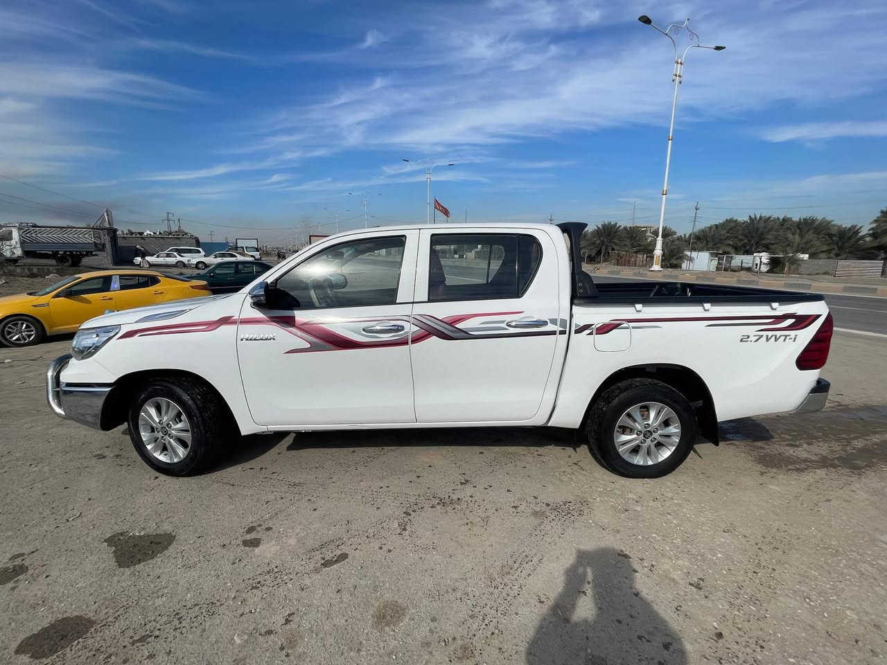 ‏السلام عليكم هايلوكس 2021 خليجي سعودي فول عدا البصمه كفاله عامه وتحويل ثاني يوم رقم بغداد السعر 265 وبيه مجال بسيط للشراي السياره نظيفه  العنوان : ذي قار الناصريه الاسكان الصناعي  
رقم الاتصال : ***********
