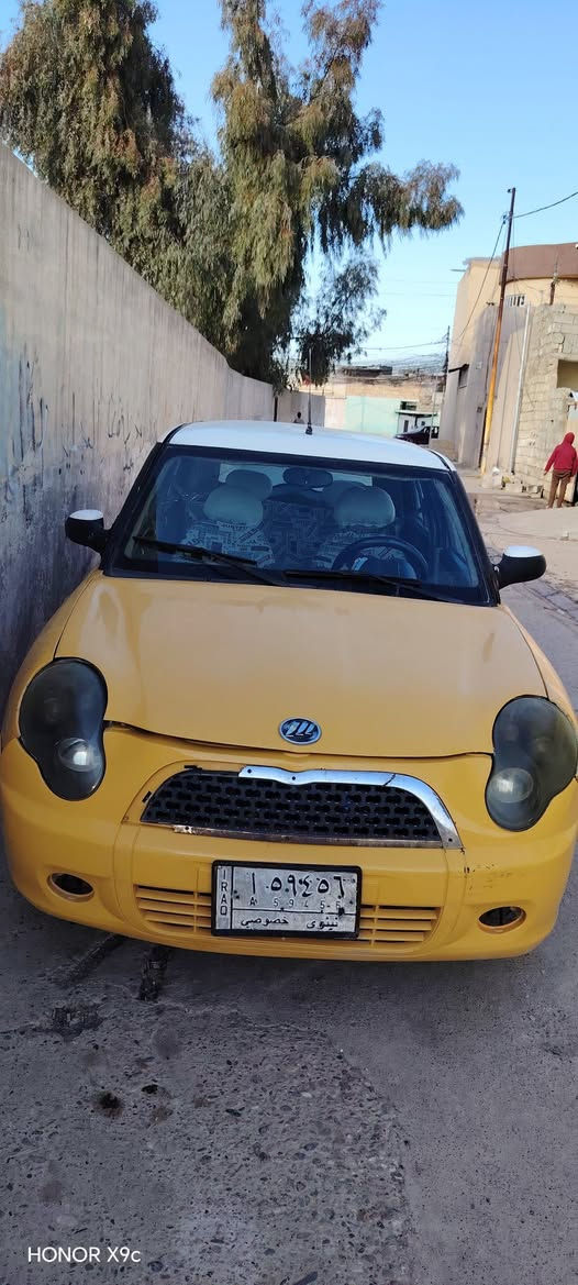 إيفان للبيع رقم نينوى ألماني شرط التحويل خصوصي بس لونها أصفر 
السعر 25  ورقة وبيها مجال 
مصبوغة عام موديل 2012
كابون بانزين بيها 
كير مكينه انضاف 
تخم ويل كب
وبيها طخه بجاملغ الخلفي
مثل ما واضح بالصورة 
***********
***********
