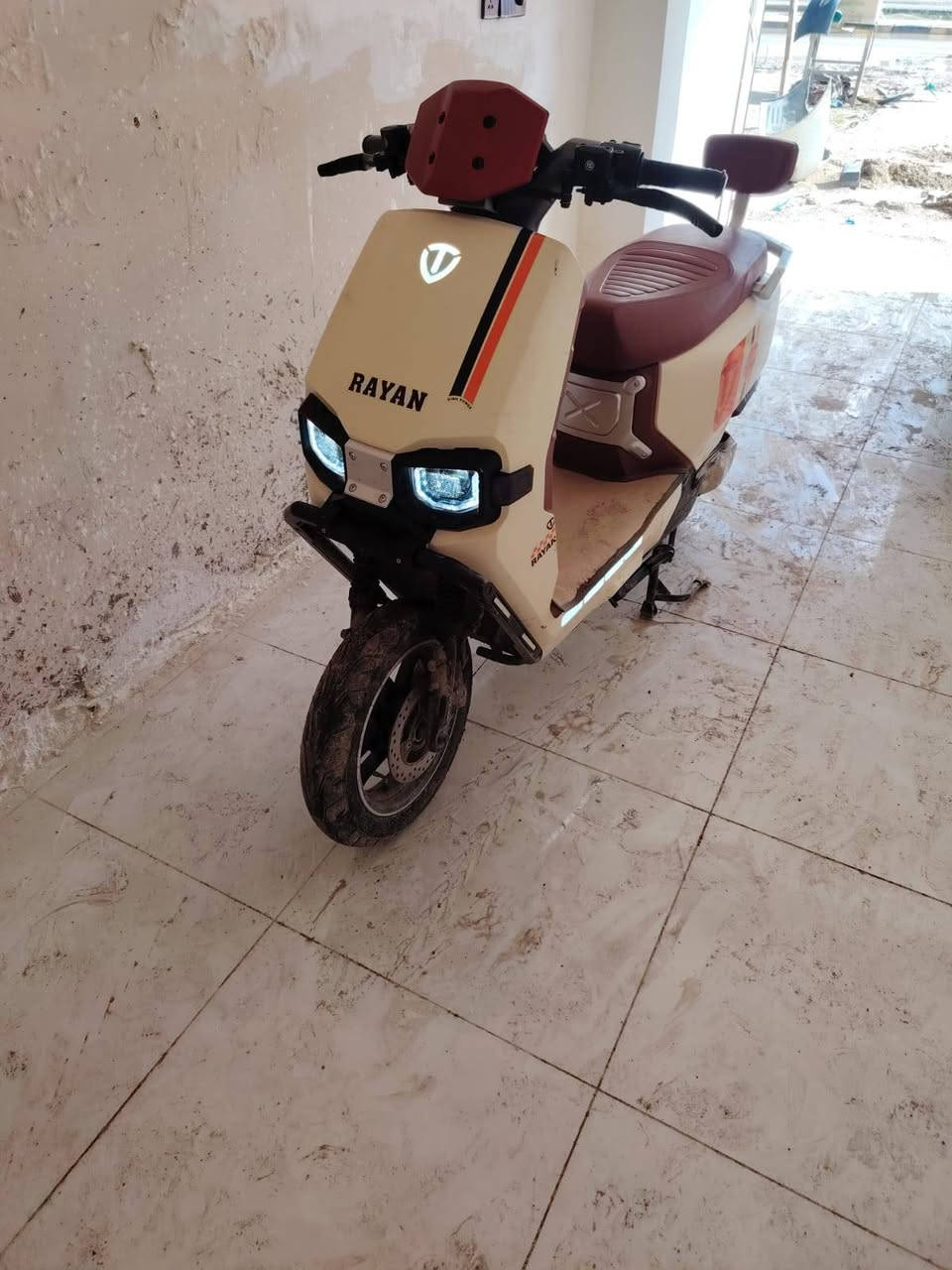 السلام عليكم عيني دراجه للبيع إنتاج شركه الريان موديل٢٠٢٦ مصار هواي  من أخذتها بشهر٢اخذتها اريدها ٨٥٠بيها خلل بس الماشه نضربت الباقي كفاله عامه للاستفسار وللاتصال ع هذا الأرقام ***********/*********** أو مراسله ع هاي الصفحه
