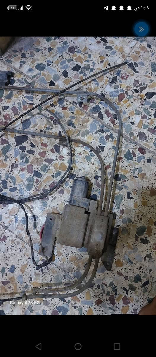 السلام عليكم بسبب الوعود الكاذبه اعادت نشر .. كبات هينو  خلفيات اصلي ياباني
..ماطور جام هينو جهت السايق للاستفسار ..
***********
***********
مكان حله
