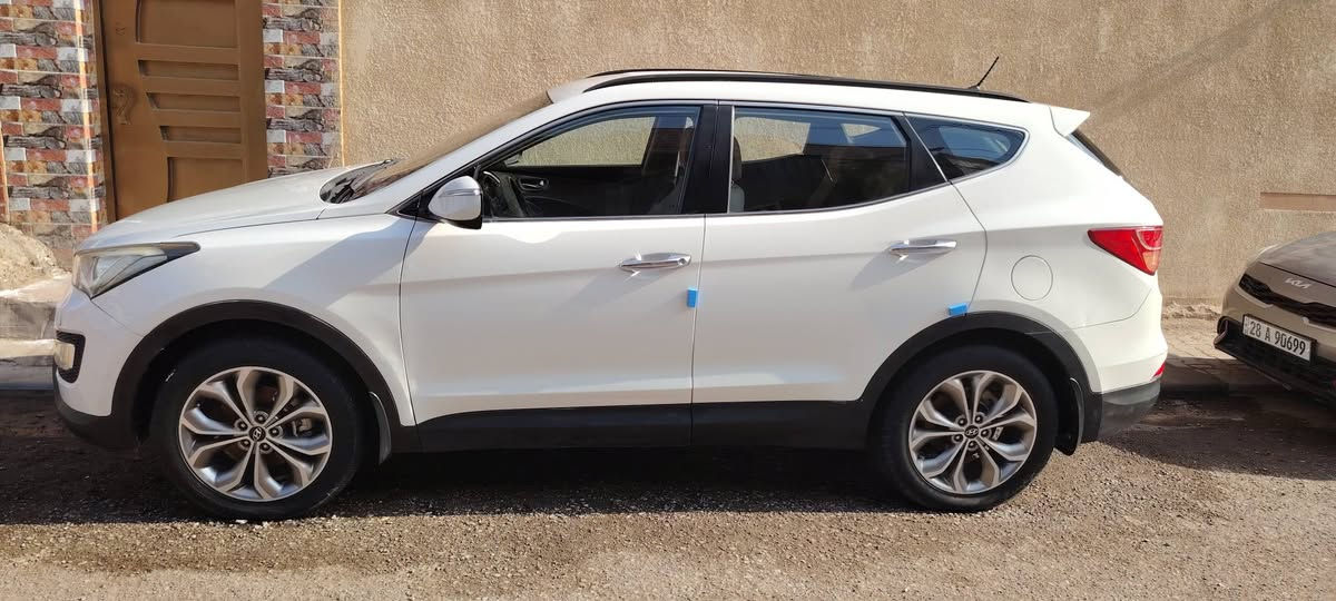 السلام عليكم
سنتافي 14 خليجي 
رقم اربيل دولي بيه نص باب صبغ فقط 
جاهزه مكاني نجف السعر 160 
***********
