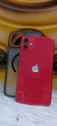 آيفون ١١ • عادي • شاشة ملزقة