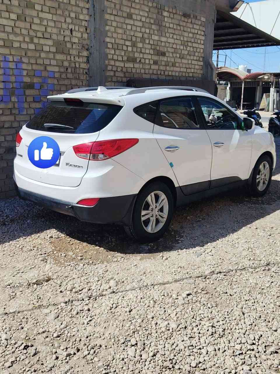 السلا عليكم توكسان 2013 السياره خليجيه سياره جديد قطعه وحده تبديل بنيد فقط كفاله عامه من كلشي بلادي لون ابيض رقم كربلاء منضومت لايت زنون بلادي  السياره تخم تاير جديد صدر امامي خلفي جديد كير مكينه بدون فتح كلش نضيفات السياره خير من الله جاهزه مال جناي تبريد ثلج شاشه كبيره كامره خلفيه السياره الي ياخذها بل عافيه عليه كلش نضيفه السياره بسمي هزه وسنويه ورقم جديدات السياره رايدها اب 145وبيه مجال الشراي وبيها مجال تعال شوف السياره تصل عل رقم وبيه خيرويدلل  رقم الهاتف ‏‪0 780 861 9710
***********
