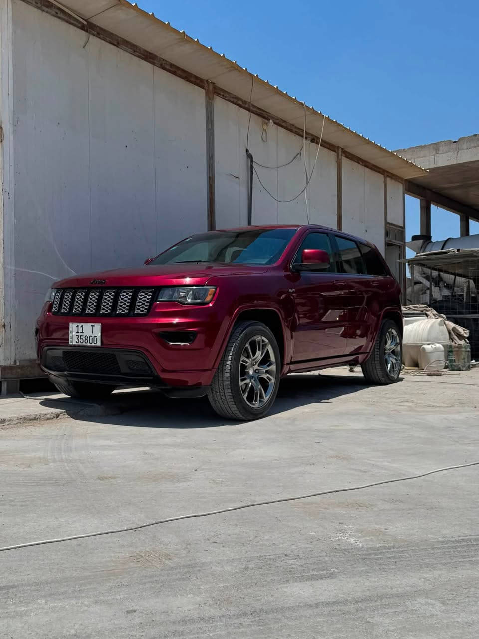جيب موديل ٢٠١٧ ب اسمي سنوية جديدة 

 ماشية ١٢٠

محرك v6 ٣٦٠٠

فتحة كشنات جلد وتحكم كهرباء وتدفئة كشنات 

السيارة جديدة وجاهزة مابيها اي نقص

بيها ٥ قطع صبغ فقط بدون ايربالك

السعر ١٧٥ 
***********

