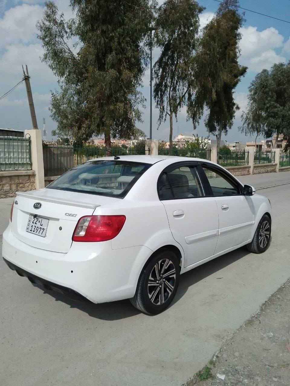 السلام عليكم ورحمة الله وبركاته
🚘كيا ريو 
👋موديل 2011
👋وارد كوري 
🤚داخل عسلي
🤚محرك ١٦كير توماتيك شرط 
👋رقم اربيل هزه جديد وسنويه لل٣١
🤚 بيها كابون 
👋ضرر جاملغ وبوند فقط 
✋صاحبها الشرعي بلموصل شرط التحويل 
✋مكان السياره موصل
للاستفسار:***********
              ***********
