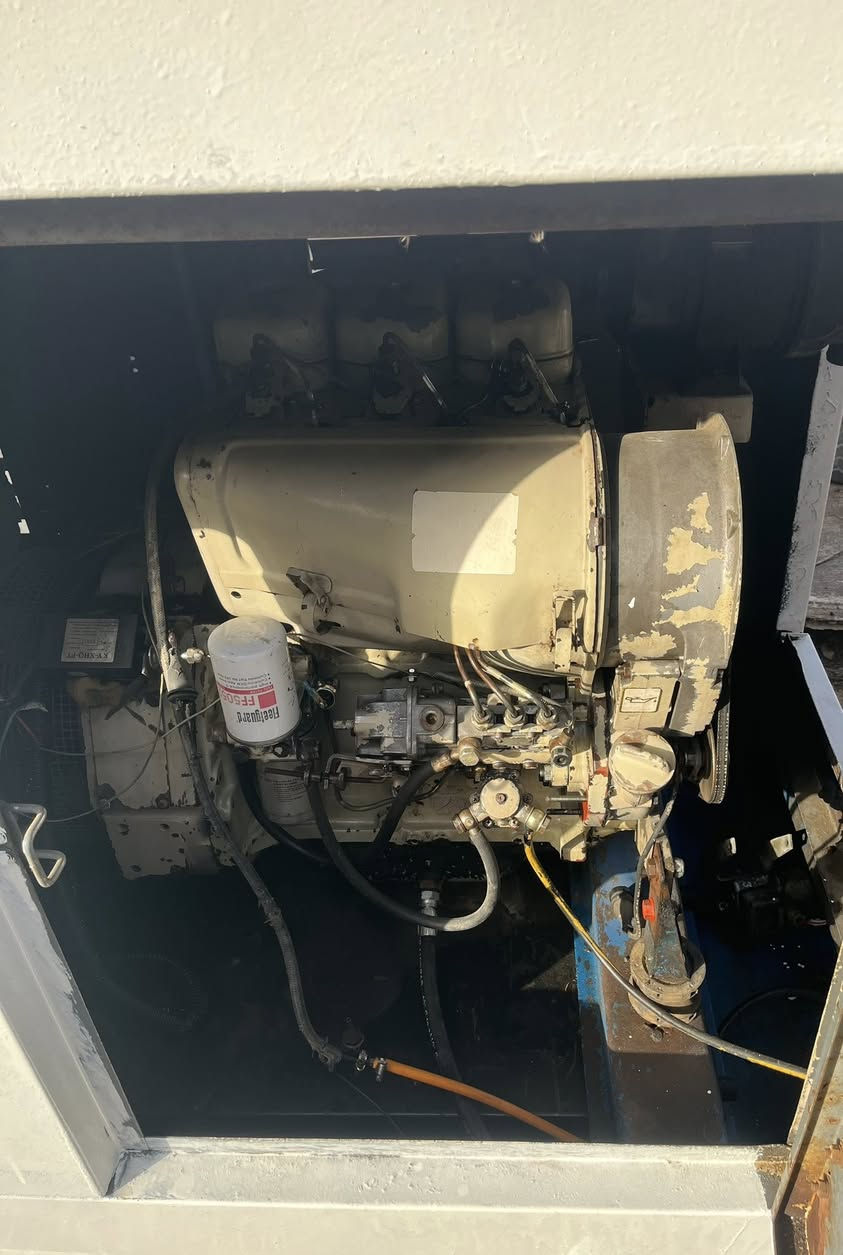 مكلف بل نشر الاستفسار***********
