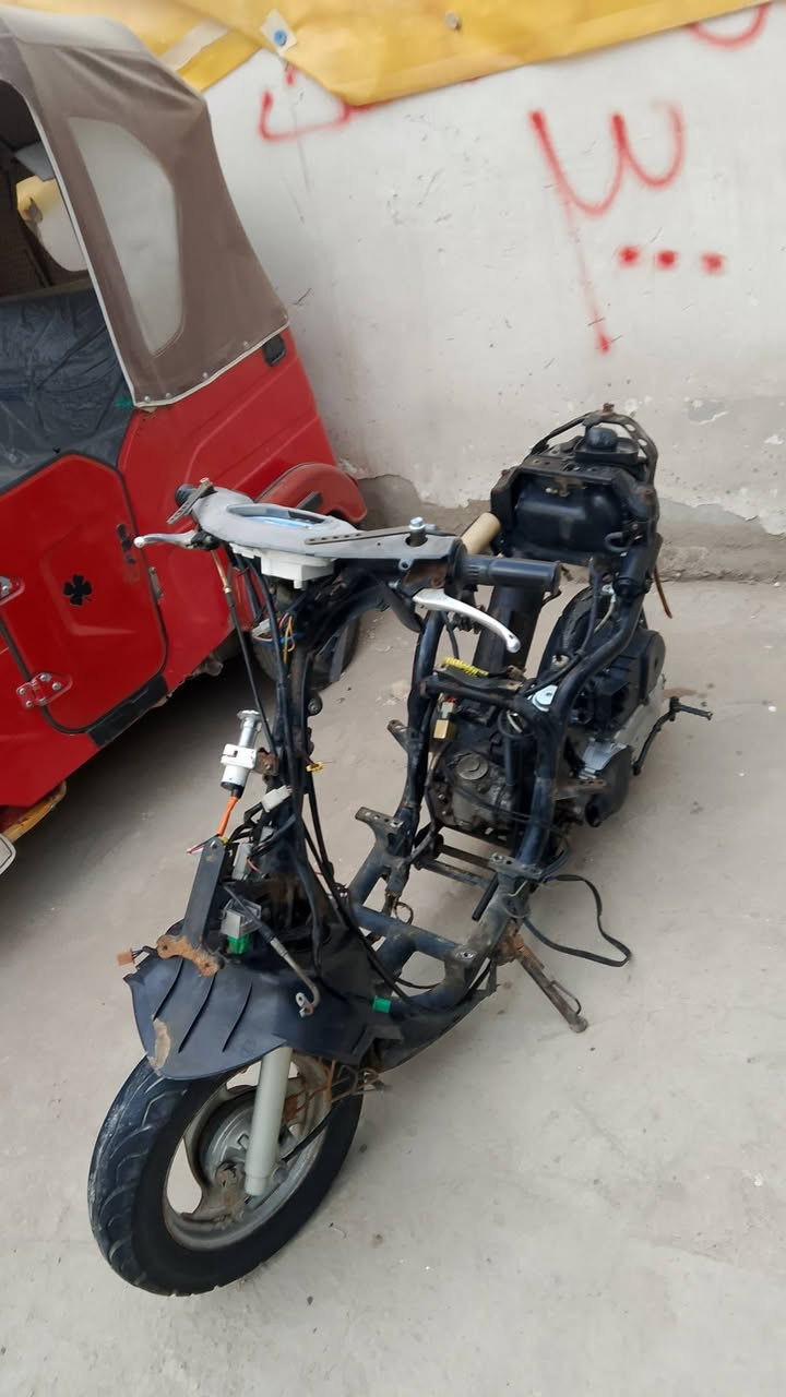 السلام عليكم عيني اخوان دراجه منغولي كامله  او شغاله او تجفيت جديد الدراجه مكينة تخبل بوشه ٥٥ صالنصه اف ام كلجات بلادي كهربائيات شغاله عيبهه بس كصه او قبق مال بانزين او سلف فقط او سعرهه ٣٠٠ او بيهه مجال بسيط حك الجيه مكان بغداد


**إذا كنت صاحب هذا الإعلان وتريد حذفه لأي سبب، رجاءا أرسل رسالة إلى الدعم الفني**