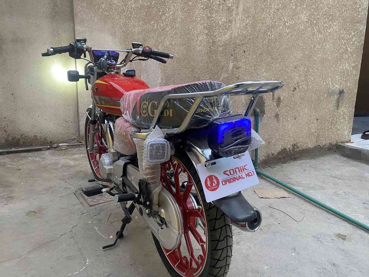 للبيع سيفان سونك 5گير
الدراجة أصولي أوراقها موجودة گمرك مدفوع كاملة ع وضعها صار سبوعين من ماخذها  ما بيها أي نقص بس التغليف شالعه 
السعر / مليون و500 ربع ما تنزل قفل اذا مو شراي لا تعبني خسارة مو ربح متوازي ع البيع وسعر الدراجات نار استيراد ماكو ألي بدون اوراق هسه بمليون و500 صارت 
المكان / نجف-كوفة-شارع المطار القديم


**إذا كنت صاحب هذا الإعلان وتريد حذفه لأي سبب، رجاءا أرسل رسالة إلى الدعم الفني**