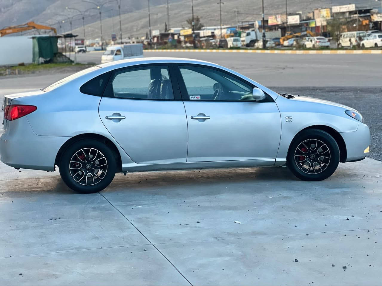 هۆندا ئەفانتی 2007بۆ فرۆشتن کامل کامل مەسرەف کراوە گیرومەکینەوە تەقەو رەقە بەشەرت سوکان فوولیۆم تەبریت لەمس کۆشن هیتەر تەبریت ساردو گەرم مەزبووتە ئاوینە شەفت چوار تایەو ویلی سبۆرت یەك دینار مەسرەفی نیە بریک و Absبەستراوە کەفەر کۆراو بەشەرت سەقفی لەسەر کەجەل بوون بەس پەمپە  شوین حاجیاوا رانية, السليمانية


**إذا كنت صاحب هذا الإعلان وتريد حذفه لأي سبب، رجاءا أرسل رسالة إلى الدعم الفني**