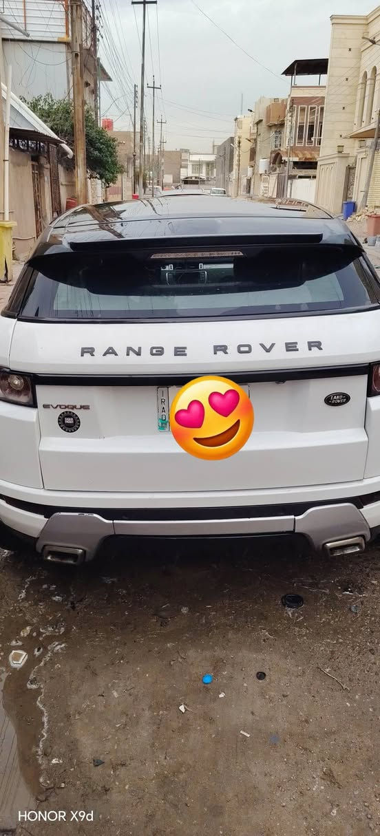 السلام عليكم
رانج روفر ايفوك موديل ٢٠١٣ تك باب
السيارة خليجي 
سيارة رقم بغداد  تحویل بشرط
سيارة فول مواصفات
تفاصيل
1_ بصمة
2_محرك 4 سلندر تيربو 
3 تبرید شغال
4_بنوراما على طول القمارة منطية جمالية قوية للسيارة 
6_ تو گلر 
7_دشبول وبوب جلد
8 - كشنات كهرباء حضن 
9_ سماعات ميرديان مع دمامات فيعني سستم الصوت يفلش
10- لدات انارة داخلية 
11- عدسات زنون
12- تحكم سايرن 
13 كروز سرعة مع زيادة وتنقيص السرعات من المقود
14 - حساسات امامي خلفي مع كامرة خلفية
15 - ويل حجم 20 تو سايز
-16- صدر امامي خلفي بحالة ممتازة
17- سايد بريك بصمة
18- اربع وضعيات قيادة( جبلي- جليد- صحراوي- اعتيادي) 
19 - شاشة اعطال
20_شاشة وسطية بيها مواصفات كلش هواية
21_شفتات ستيرن
22_دبلاتها لوي مو جوبلس ومرغوب لندرة الاعطال
23- بيها ١٢ ايرباك و وسائل امان قوية جداً
السعر 110 و بيها مجال بيع او مراوس
***********
مكانها البصره
