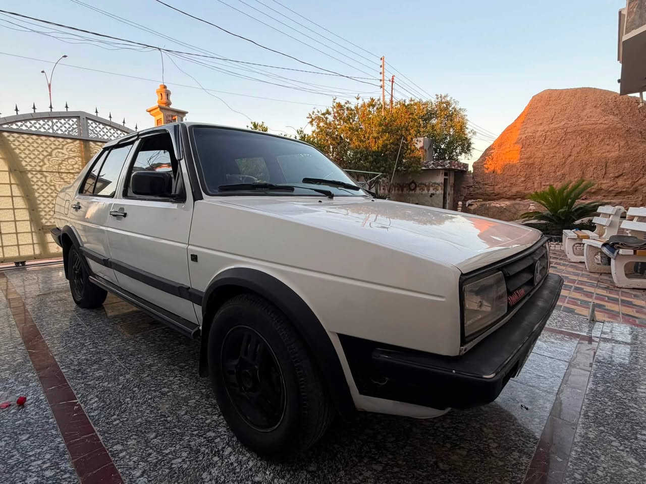 للبيع او مراوس كولف جيتا GL موديل 92 

كير مكينه شرط حداديات سياره كله نضيف كهربائيات شغاله سياره جاهزه بدون نقص نضيفه كلش مكينه 1800 فتحت سقف جام هندر شاشه بلوتوث نضام تهويه فقط تدفئه تكدر تحورها تبريد ايضاً سنويه ل 28 يلا تنتهي رقم انبار تحويل ثاني يوم 

سعر 36 ورقه 
***********
