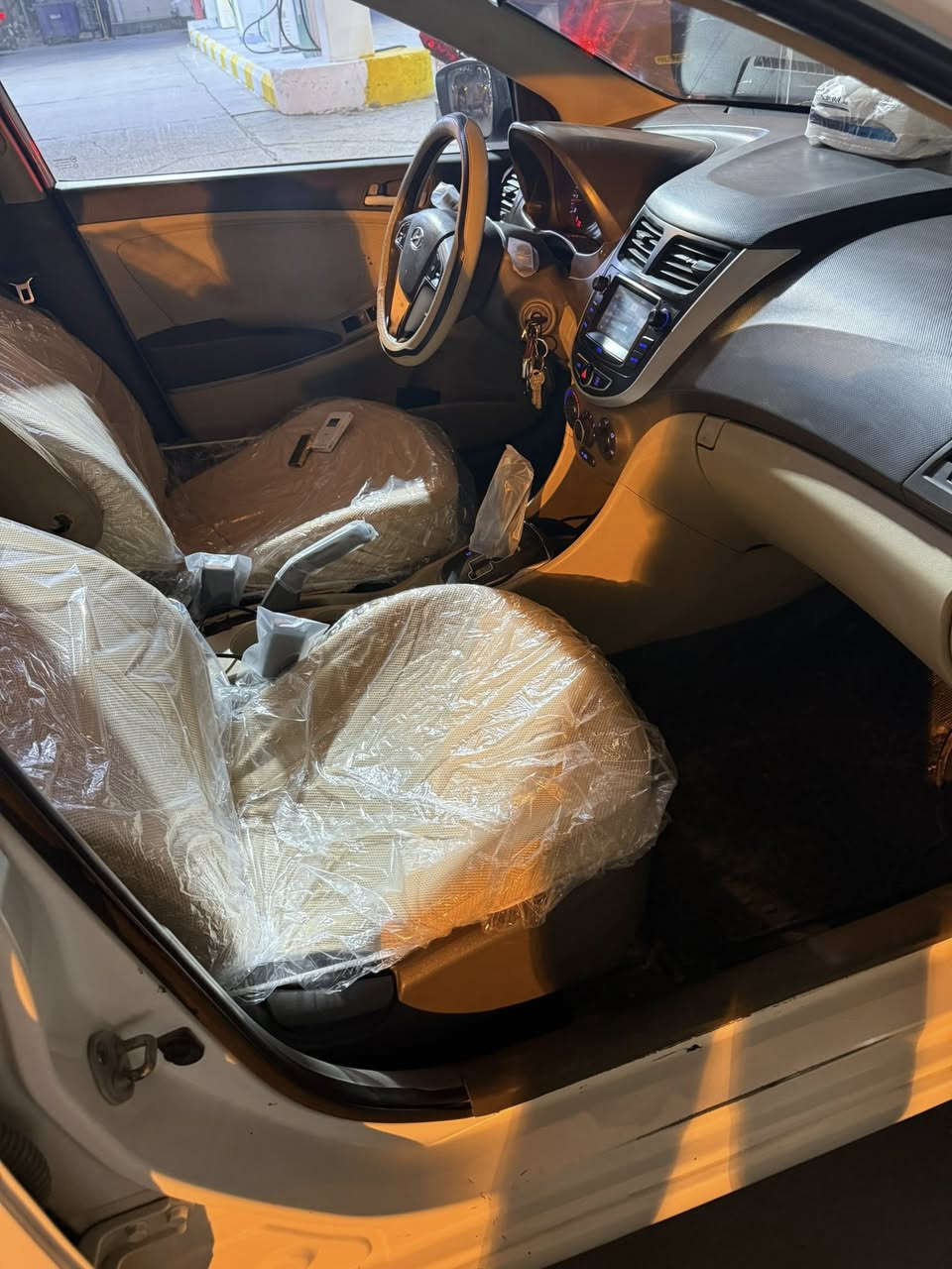 سلام عليكم اكسنت موديل 2013 (مصبوغه حزام بدون دواخل)خليجي سياره حلوه وكامله كير مكينه كفاله تبريد تدفئه كله شغال متصرف عليه كلشي سعر (81$)وبيه مجال مكاني دوره
الاستفسار ***********
