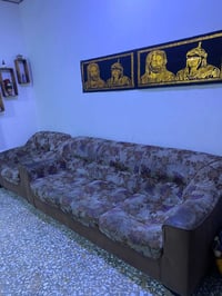تخم للبيع  سعره ٢٠٠  مكاني بغداد حي القاهره  تواصل 07736638637