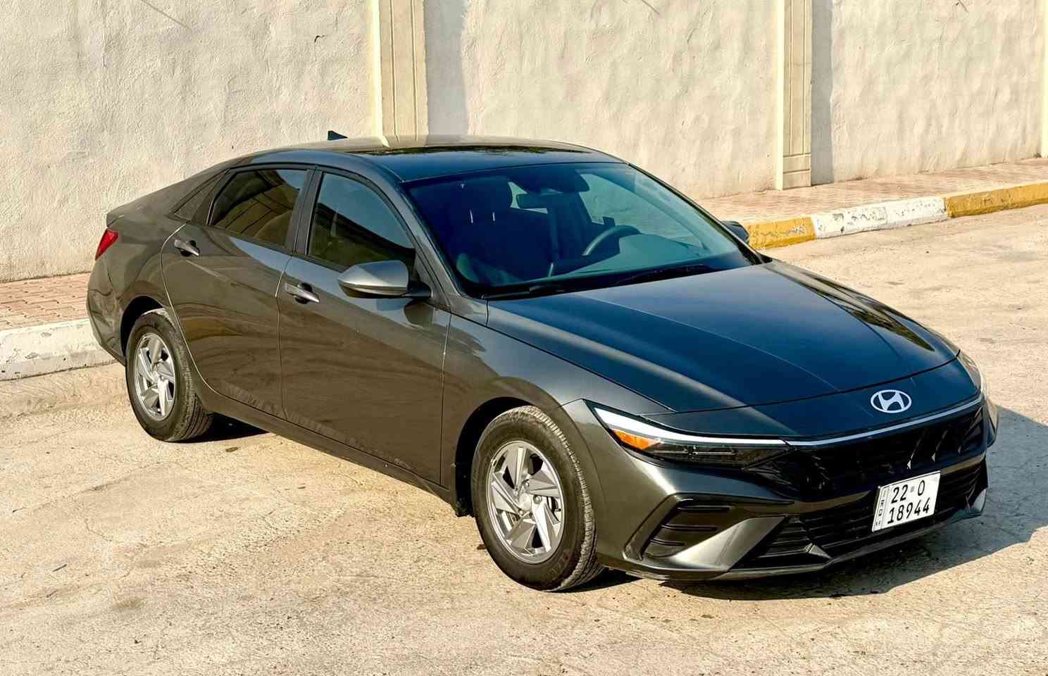 النترا موديل 2024  لون زيتوني 💚
🥇للبيع. فقط🥇
وارد امريكي ماشيه 19m بعده بوضع الزيرو
حادثه جاملغ  خلفي. صبغ فقط  بدون دواخل‼️ الباقي   ايرباك كله مكفول صور الحادث بالمنشور. ‼️سويج. سيارة‼️
مواصفات
شاشه كار بلي 
رادار امامي
اهتزاز. ستيرن
ورادار خلفي
ورادار جانبي
تحديد مسار
قياده ذاتيه
تنبيه خروج عند المسار
ويل كب. لد نهاري.  لايت. زنون. بلادي 
فول تحكم ستيرن
كير اوتو +عادي
شاشه الكتروني دجتال . تنبيه. اهتزاز. بل ستيرن 
السياره بعده بوضع الشركه ومابيه ولا نقص
رقم اربيل الجديد تحويل وكاله مضمون 
. سيارة نص فوول. مكينة 2000 دوش
رقم 📞 ***********
بغداد. كاظمية💯. سعر. 163$🔥
