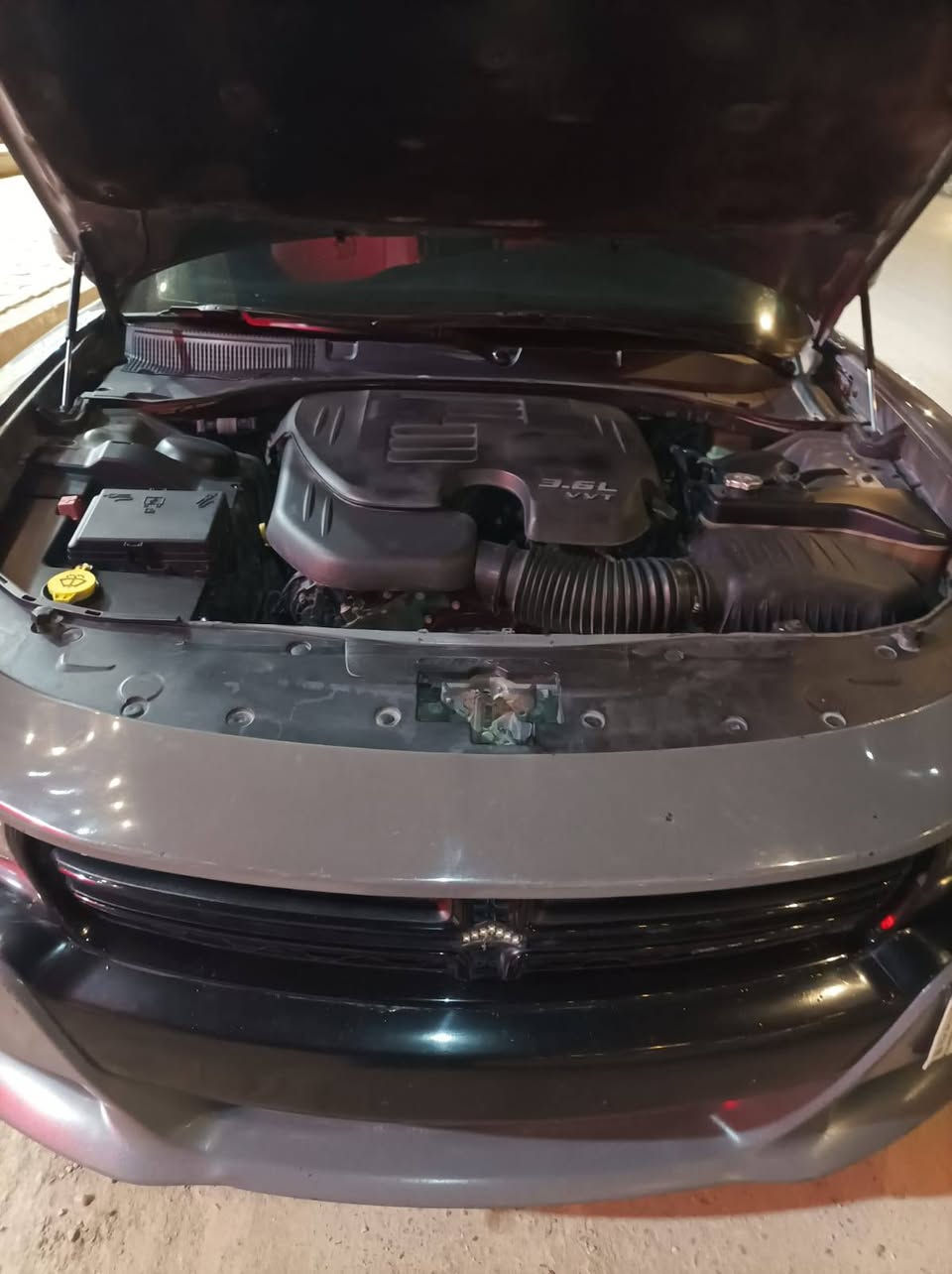 جارجر 19امريكي للبيع مكان سياره بابل سياره مامشتغله خط ماشيه 180الف كيلو مو ميل كشنات حضن شاشه كار بلي كشن السائق كهربائي 
مكينه 3600 حادث بنيد مصلح نفسه حادث  سياره بدون شواصي  للاستفسار اكثر ومعرفت سعر الاتصال على الرقم*********** حلة, بابل
