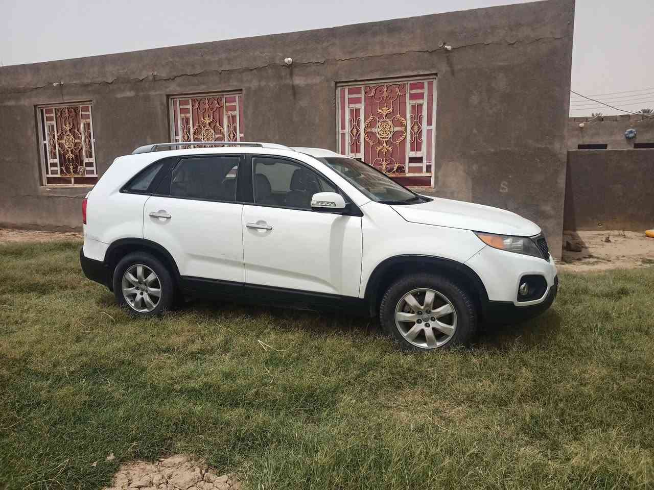 سورنتو 13 
خليجي 7 راكب 
3 قطع تبريد 4سلندر
رقم دولي ذي قار بأسمي
مجفيه عكس السايق ضرر بسيط بدون تبديل قطع السعر 130 وبيها مجال الشراي يجي ويقتنع وسهله ان شاء الله خاص مفتوح او واتساب ***********
