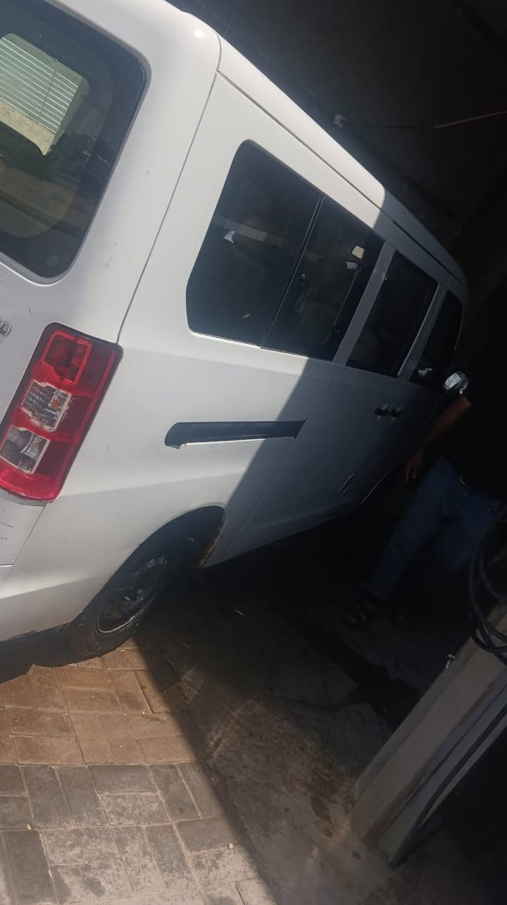 فاو أجرة بابل مكاتبة مرورية وتحويل قطعة صبغ صغيرة في باب السايق السيارة بدون محرك تشيلها بكرين  جاهزة للتحوير قفلها ٢٥ ورقة  قفل  ***********  مستعجل على بيعتها  جان  مابعتها بهالسعر
