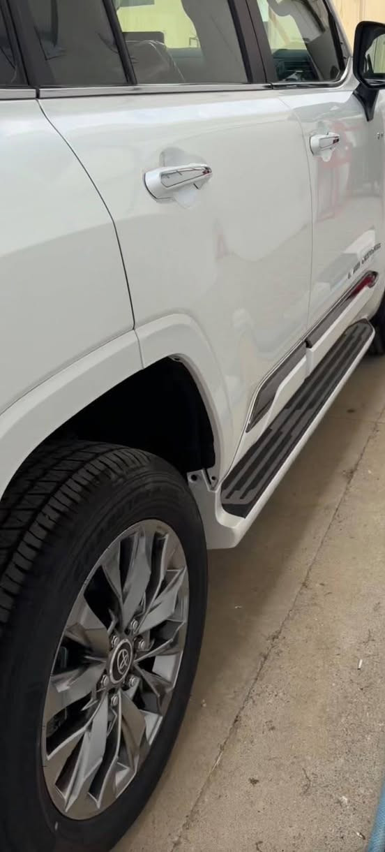 land cruiser Vx hybrid twin turbo
فول
زەمانی شەریکەی جیهان
مۆدێل ٢٠٢٥
ماوەی رۆشتن:٥٠٠ km
٢ مانگی ماوە بۆ ڕەقەم 
کامل ppf کراوە 
شوێن سلێمانی 
*********** السليمانية, العراق
