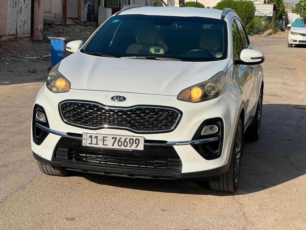 سبورتج موديل 19بغداد دولي  باسمي تحويل مباشر ماشيه 123 السياره جاهزه من كير مكينه حداديه مكفوله كفاله عامه السياره مال جناي السعر 177 وبيه مجال للشراي 
للاستفسار *********** حلة, بابل
