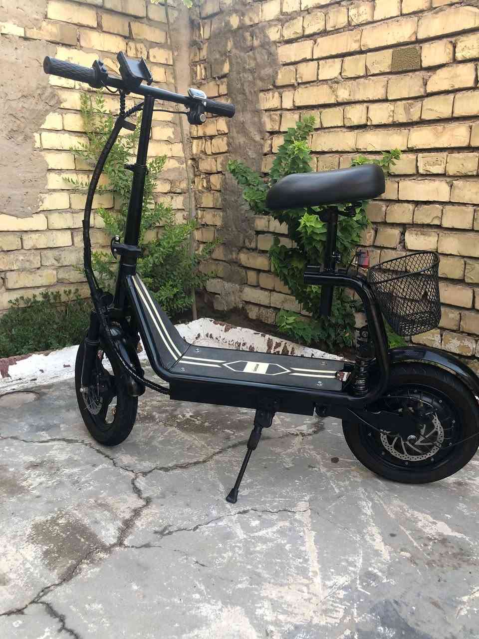 سلام عليكم سكوتر ابو المقعد مستعمل اخو الجديد 

بطارية ليثيوم سويج عدد 2 + بصمة + ملحقات 
 
السعر : 275 الف  العنوان بغداد الكرخ 

رقم الهاتف : ***********
