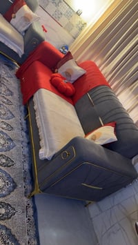 تخم ٦ مقاعد • استعمال قليل • نضيف