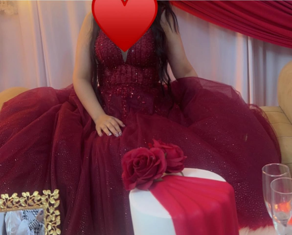 ماخذتهم جدد البدله الحمره مال حنه مالتي لبستها كم ساعه ووراها جيستها وضميتها اخذتها ٢٠٠ اريدها ب٤٥
والابيض هم على كد عقد القران وهم ضميته اخذته ب١٧٥ اريده ٤٥ امنت الله جدد


**إذا كنت صاحب هذا الإعلان وتريد حذفه لأي سبب، رجاءا أرسل رسالة إلى الدعم الفني**