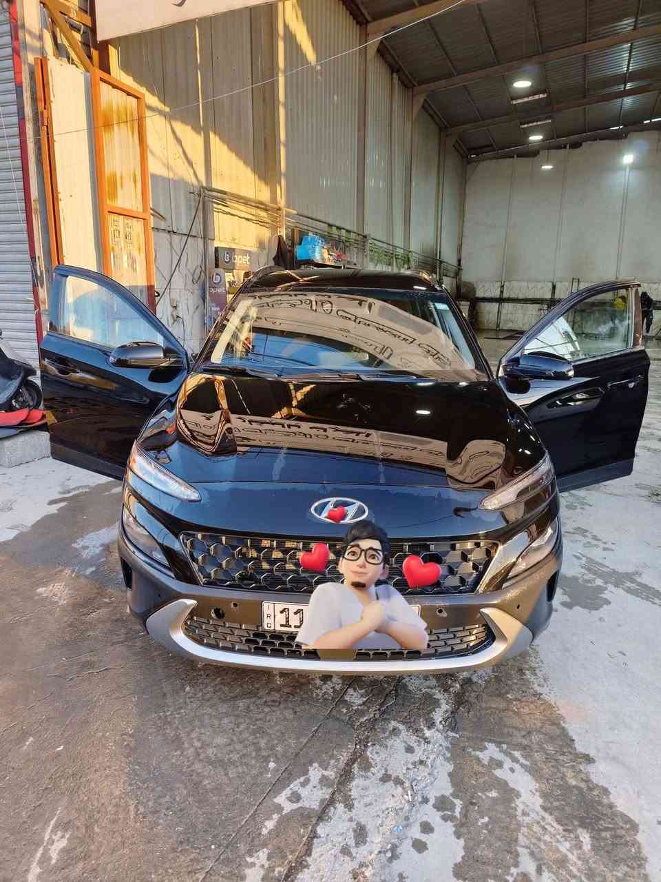 السلام عليكم ورحمه الله وبركاته
هونداي كونا للبيع لون اسود موديل 22
فور ويل 
بصمة 
تشغل عن بعد وبقية المواصفات معروفة 
رقم بغداد 
السعر 140وبيها مجال 
للاتصال ***********
