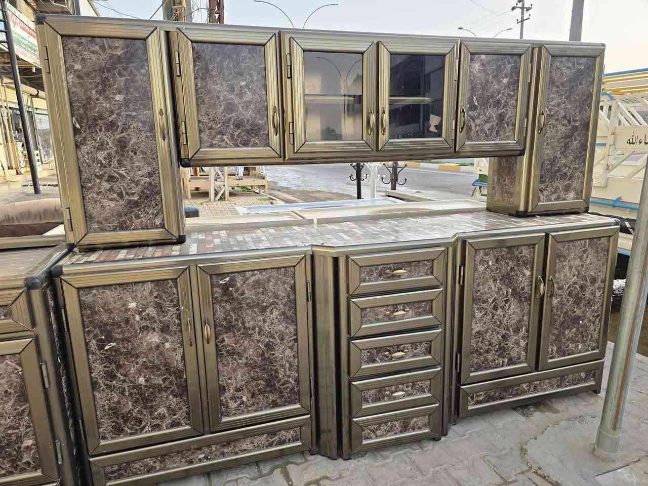 كاونتر مترين ونص احطاطه مع سنك متر ونص نضافه 100%بسعر مناسب
العنوان تكريت شارع الزهور مقابل كليه تربيه البنات مجاور الناصر مول 
***********اتصال 
***********اتصال 
***********واتساب
