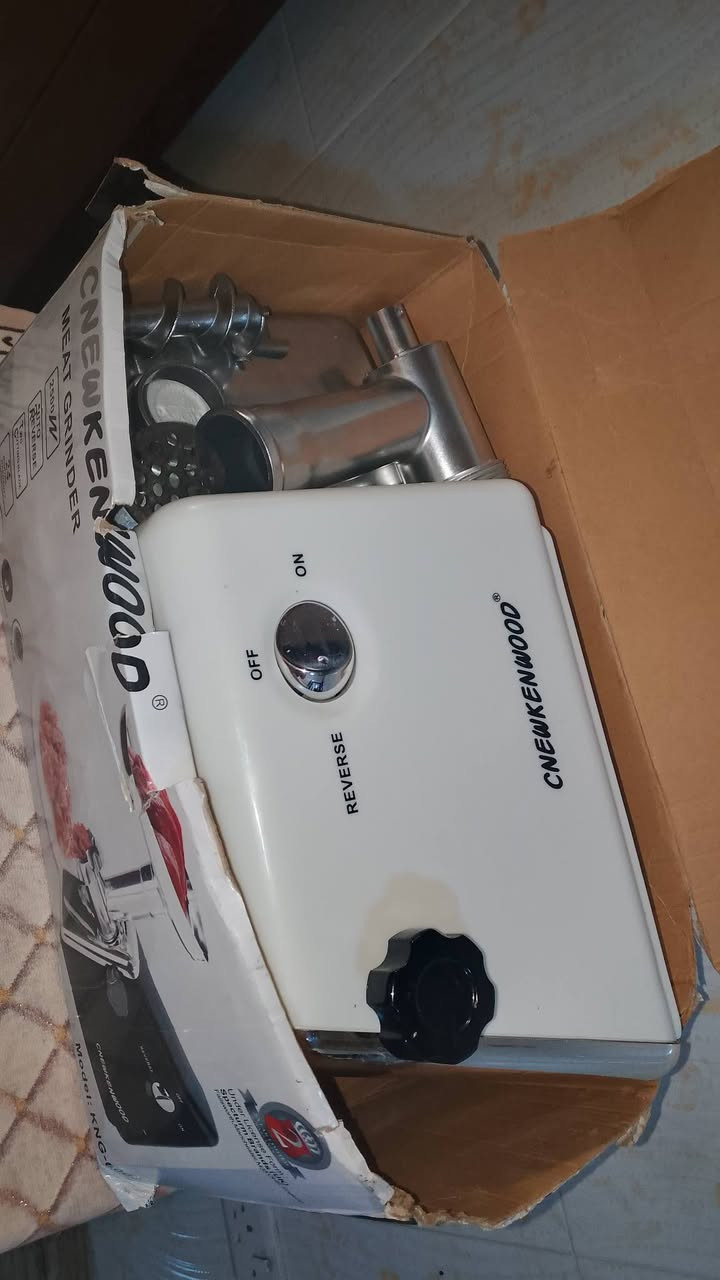 ماكينه ثرم لحم جديده وطباخ 4عيون نظيف سعرهم 90الف


**إذا كنت صاحب هذا الإعلان وتريد حذفه لأي سبب، رجاءا أرسل رسالة إلى الدعم الفني**