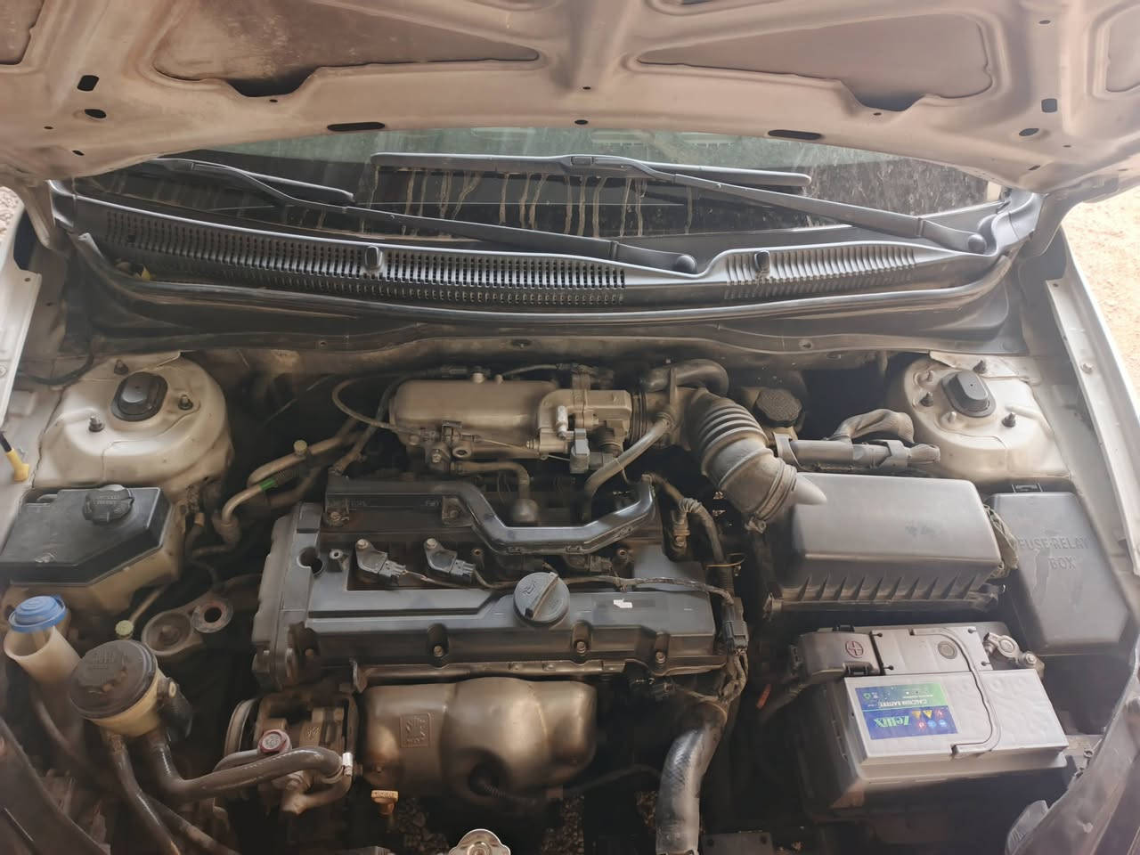 سلام عليكم سيارة للبيع اكسنت موديل 2011سيارة تبيد تتفئة مرحرك خير من الله بيهة بنيدوجاملغ سعر90 وبيهة مجال شي بسيط ***********,,***********, مكان بغداد ابو غريب
