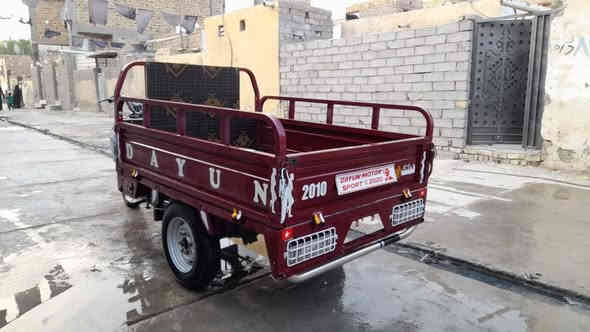 سلام عليكم ستوته للبيع
مديل 2010 
تعمير جديد محرك جديد كلشي بيهاا جديد 
سعرهاا مليون 700 
المكان سوك الشيوخ 
اتصال ***********
مو شراي لاتراسني 🤗
