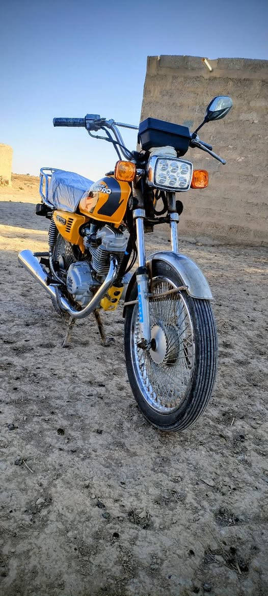 سلام عليكم  دراجه ارشا  لبيع  اوراق توني معمره توني  خاص متواجد ما ارد عله تعليقات


**إذا كنت صاحب هذا الإعلان وتريد حذفه لأي سبب، رجاءا أرسل رسالة إلى الدعم الفني**