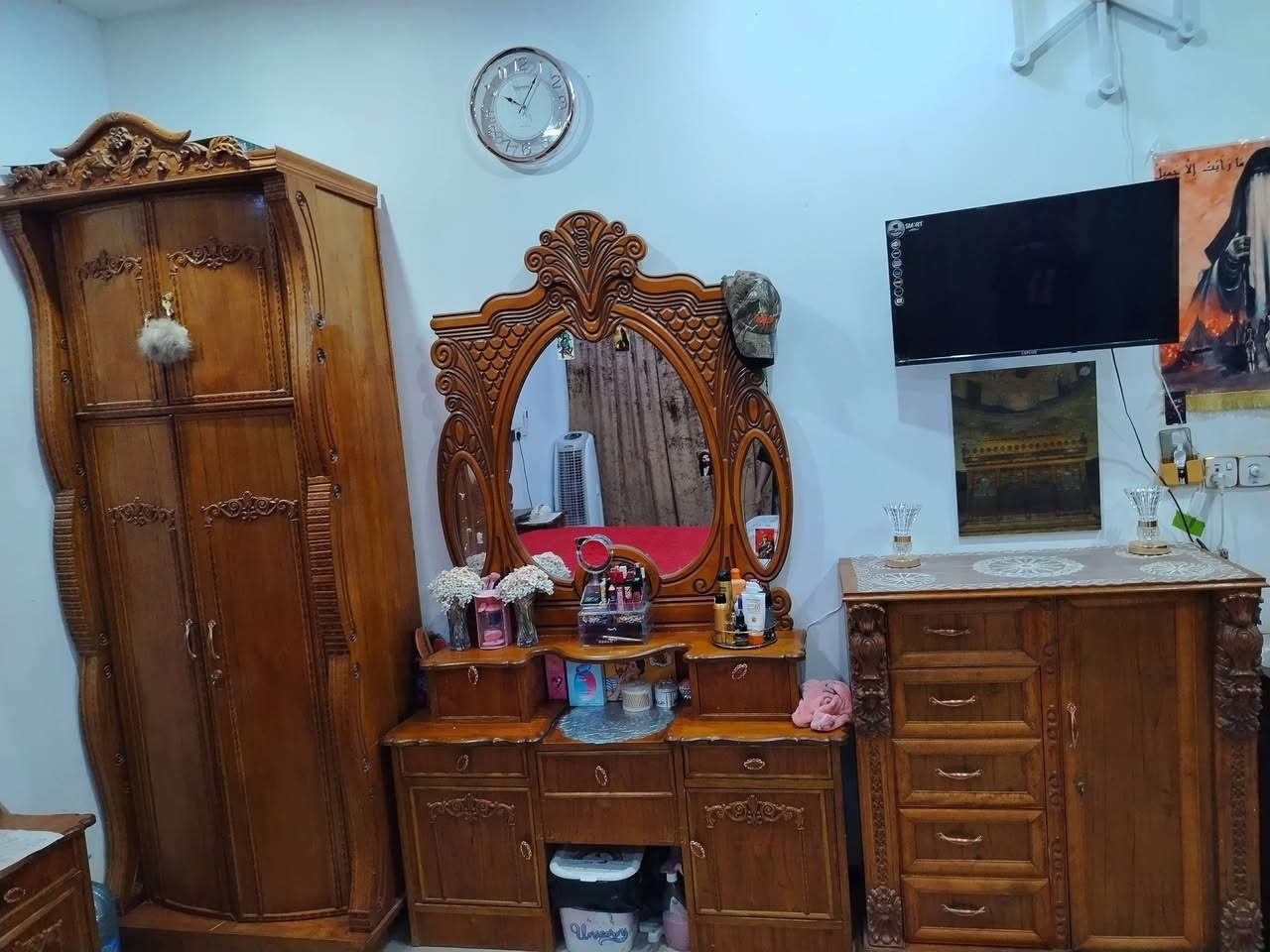 سلام عليكم غرفه نوم مستعمله ناضفه ٨٠نواقص بصيطه بدون اضرار
بغداد الشعله 

***********
