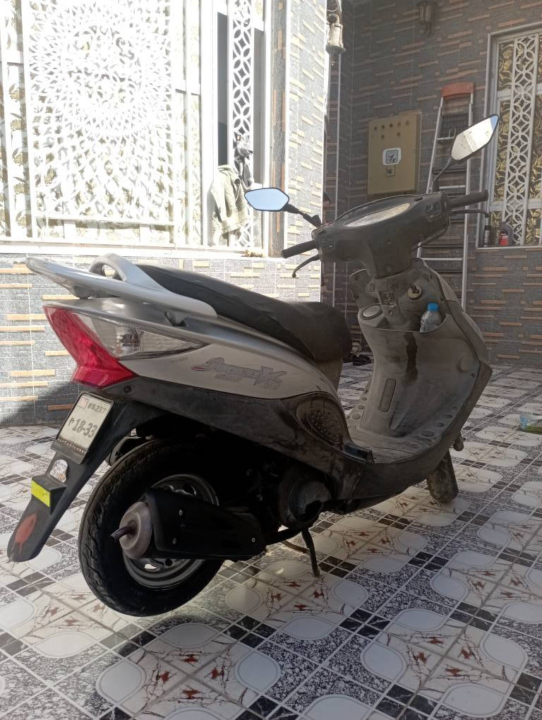 كامكو في تو
دراجه رمبه ما صار هواي من طلعت من رمبه مكينه كفاله وين ما تريد افحص كهرباأيات كله شغاله كيج بانزين عداد سرعه كله شغال 
مكان شطره سعر ٦٥٠ جوه سوك 
***********
