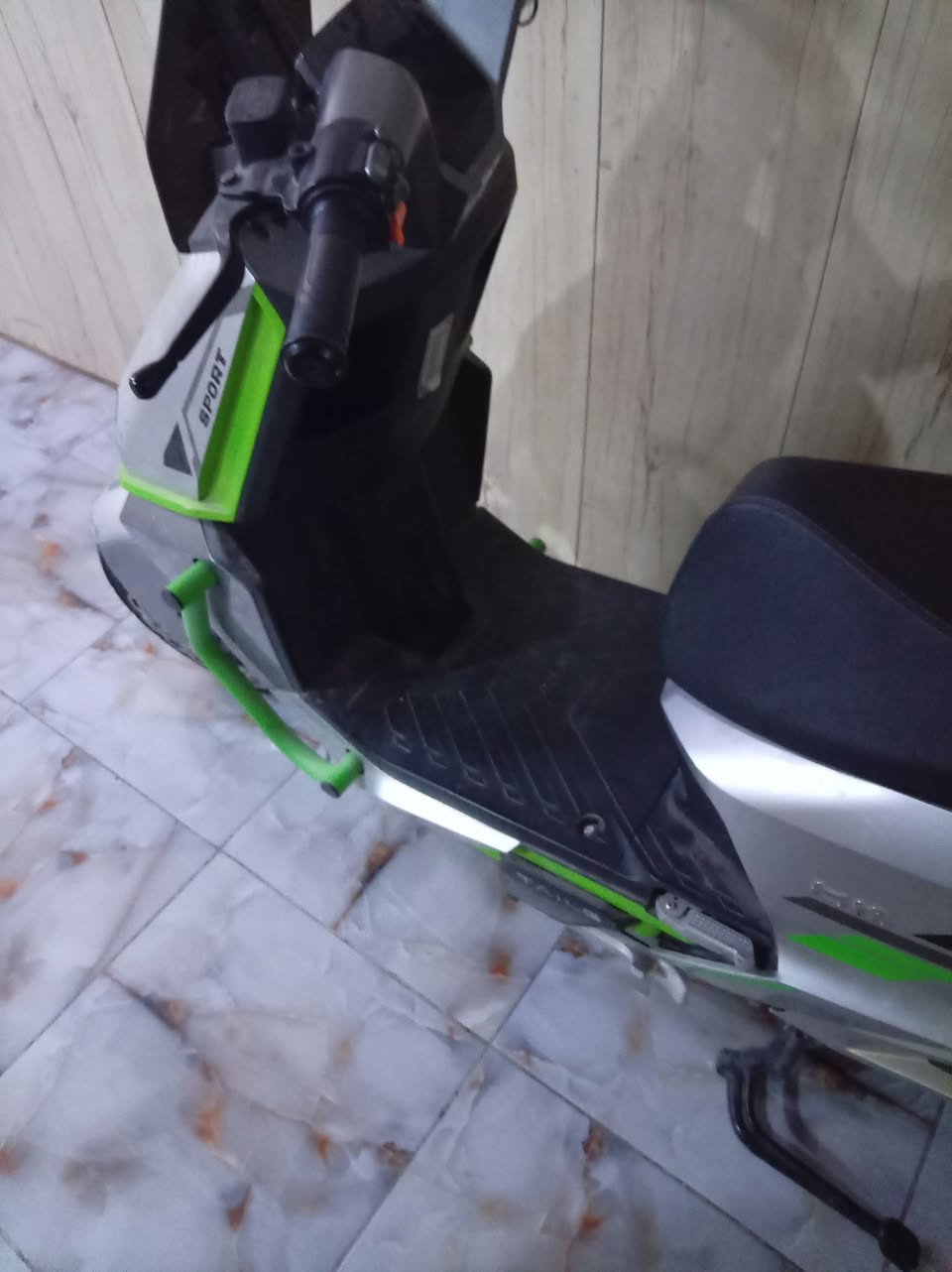 السلام عليكم دراجة شحن للبيع ناقصها فقط بطاريات موديل 2025النوع TAILG


**إذا كنت صاحب هذا الإعلان وتريد حذفه لأي سبب، رجاءا أرسل رسالة إلى الدعم الفني**