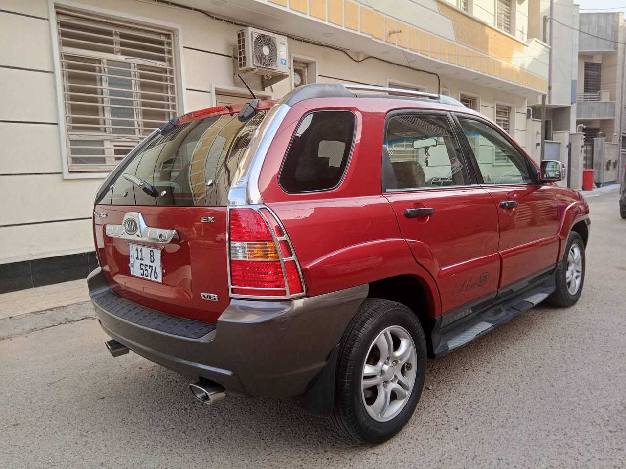السلام عليكم كيه سبورتج موديل 2006خليجي سونار منشورة السياره جديده وجاهزه مكينه وكير وحداديه وصدر وتبريد وتخم تاير تبريد ثلج مكفولات مكينه6سلندر بسمي تحويل ثاني يوم رقم نكليزي الجديد العنوان بغداد رقم الهاتف 📞 ***********السعر86وبي مجال شي بسيط
