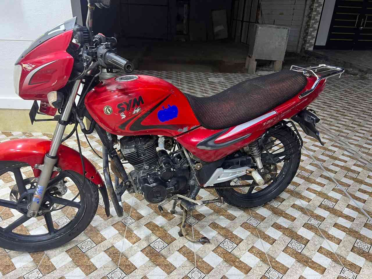 سلام عليكم للبيع دراجة سايم موديل2017نضافه فول كامل من كلشي أوراق كامله شراي يتصل ‭٠٧٨١ ٣٠١ ٢٩٥٨‬مكان رمادي الصوفيه
