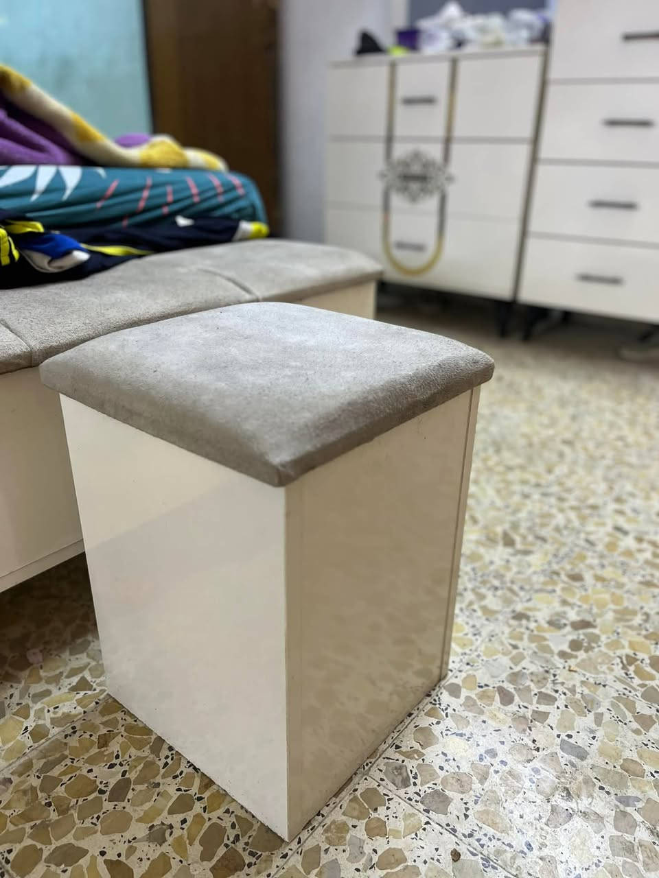 للبيع 
غرفه نوم تركيه 10 قطع مكانها بغداد الشعب اريدها ب 800 وبيها مجال بعد للشراي 
اي استفسار خاص الي موشراي ليراسلني


**إذا كنت صاحب هذا الإعلان وتريد حذفه لأي سبب، رجاءا أرسل رسالة إلى الدعم الفني**