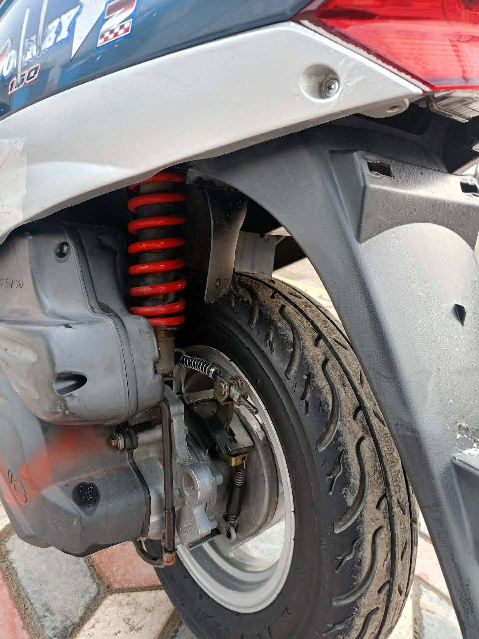 اللهم صل على محمد وال محمد.... الجديد والمگسب
كامكو في تو موديل 12 كفاله گشر ومكينه صدر جاهز محرك مكفول شلع معدل جيب فيتر وتعال  فحل محرك 150cc المرغوب شكل ونصبه دراجة جديده معنه الكلمه توها نازله رمبه
مكاني ذي قار قضاء الفجر
*********** وبيكم خير وتدللون
سعره 900 بيه مجال ....
