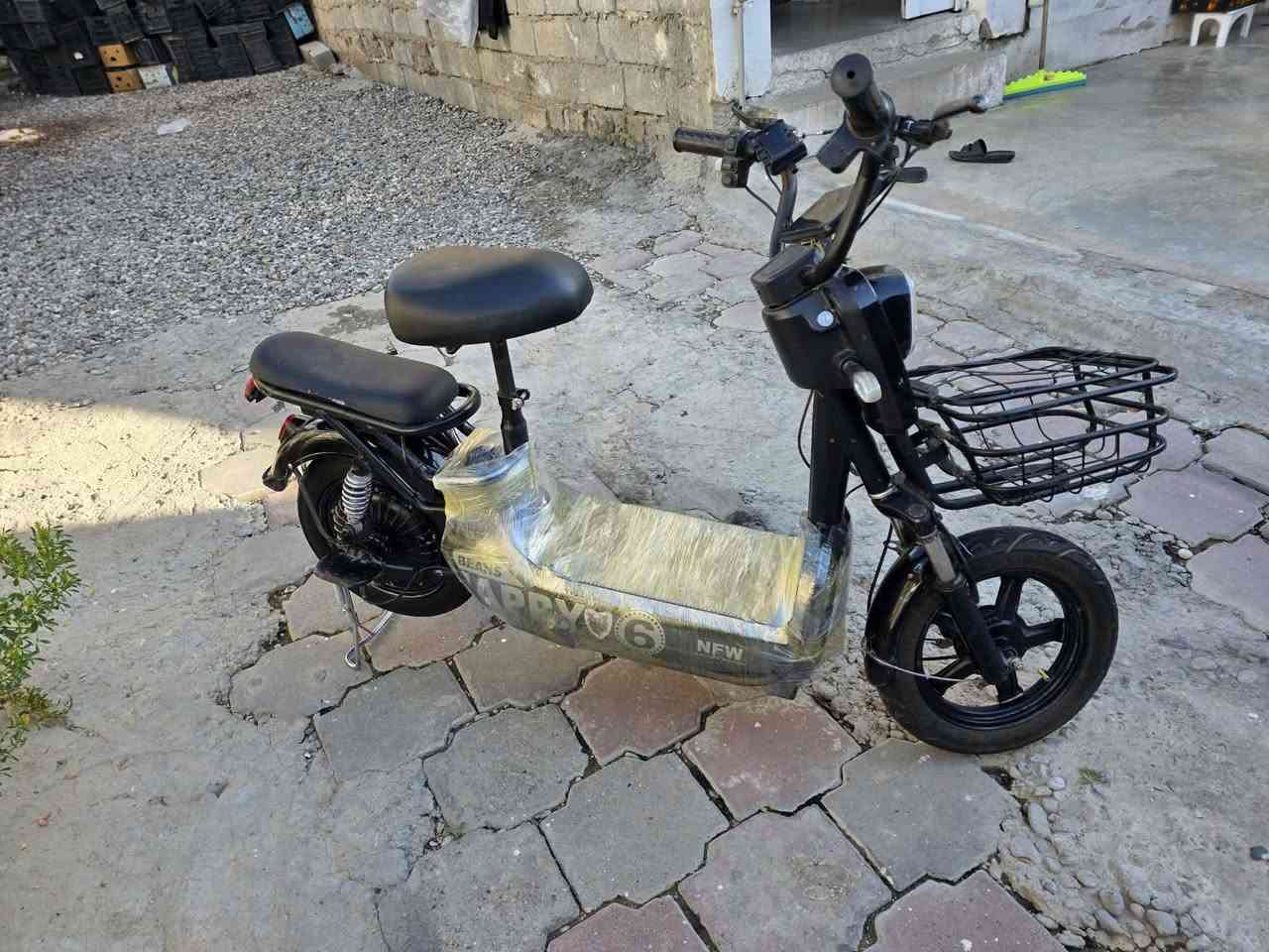 بايسكل شحن البيع 4 بطاريات بلوتوث شغال  اي عيب مابي السعر175 وبي مجال


**إذا كنت صاحب هذا الإعلان وتريد حذفه لأي سبب، رجاءا أرسل رسالة إلى الدعم الفني**