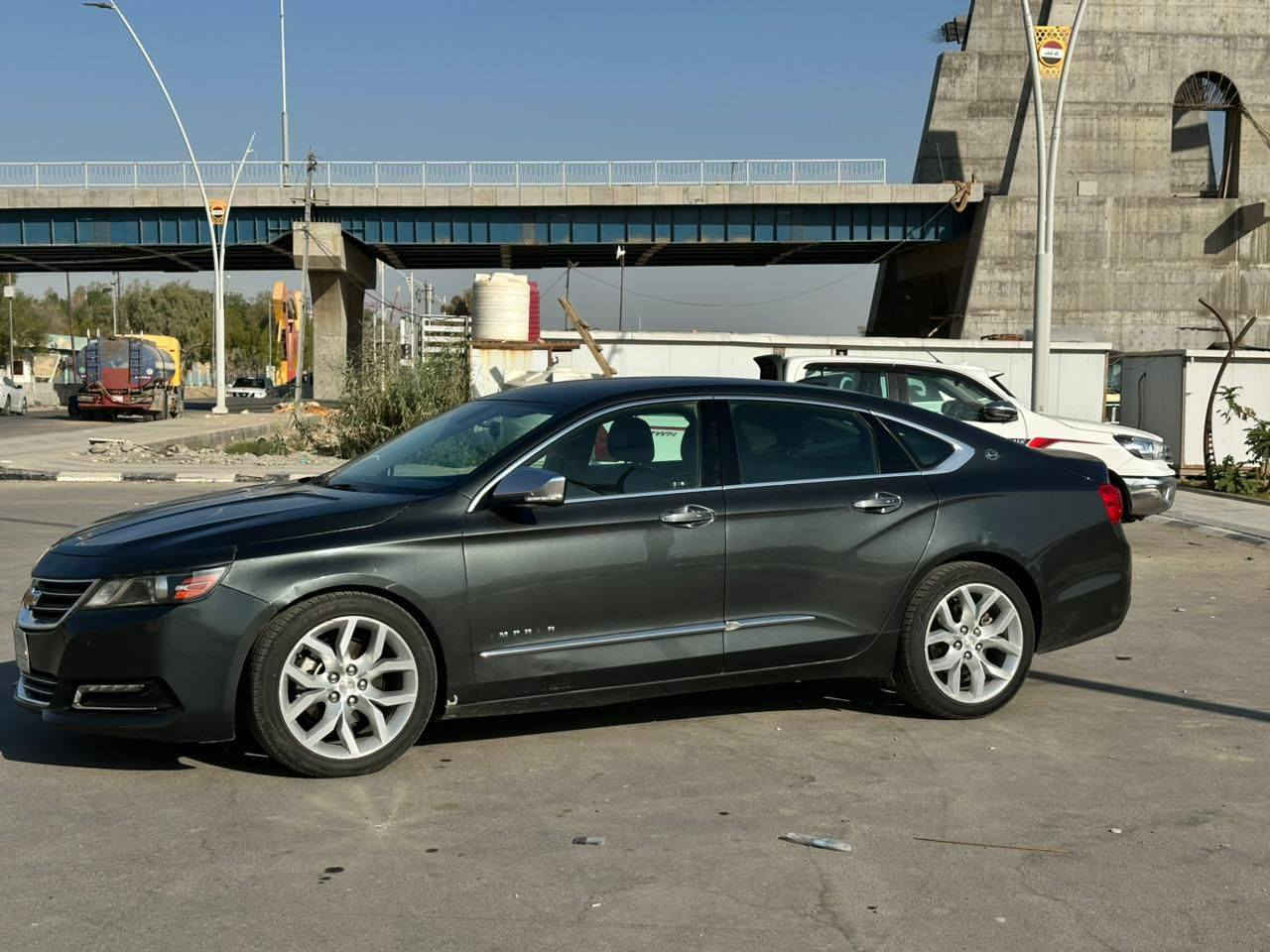 مواصفاته 

١.رادار بالمري 

٢.تدفئه بالكشنات الأماميه 

٣.سماعاتBose صوت طرب 

٤.بصمه سيارة وتشغيل عن بعد 

٥.مكينه 6v 3600 قويه كلش دوانص ماكو دوم

٦.كشنات جلد

٧.تبريد قطعتين 

٨.ويل ١٩ بلاد مالته 

السيارة كلش كلش نظيفه وانه مسويله ادامه على ايدي مال جني راديترات جديده اصلي ومنظومة تبريد كامله مبدل شرط مال وكاله كله اصلي تبريد ثلج تخم تاير مصارلي شهر من شديته سيارة حادثه بنيد فقط وصورة سونار بالمنشور وماشيه ١٢١ الف ميل مكان سوك  الشيوخ للاستفسار *********** ناصرية, ذي قار
