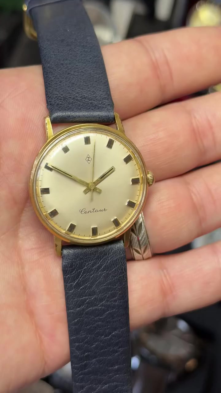 ساعه ماركة زنترا
الماني اصلي فنتج

نصب تكويك

قطرها ٣٣

جميله بشكل

سعرها 75 الف


**إذا كنت صاحب هذا الإعلان وتريد حذفه لأي سبب، رجاءا أرسل رسالة إلى الدعم الفني**