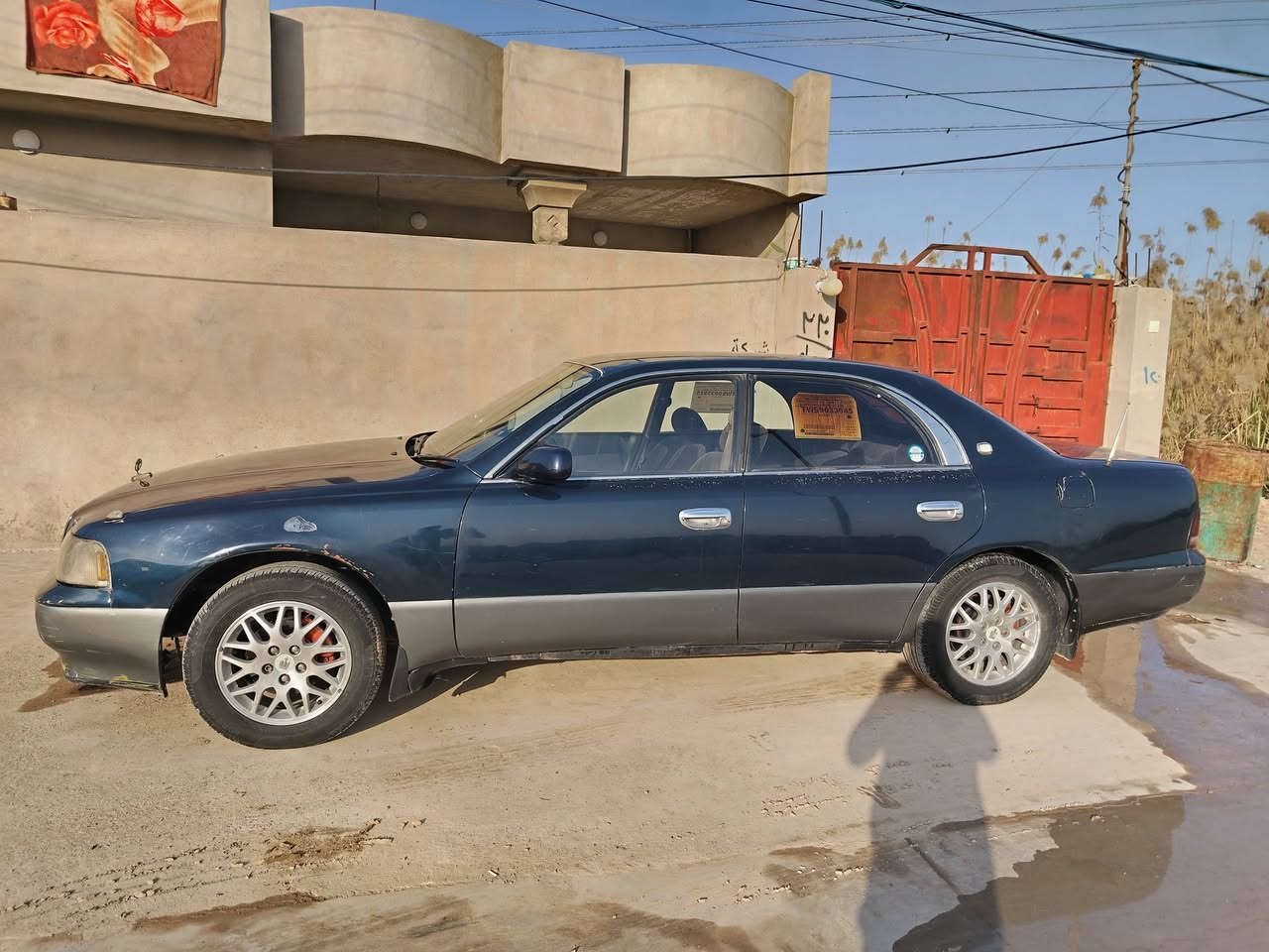 سلامو عليكم سياره للبيع كراون ماجيسته موديل 1994 سياره صبغ جماليه ارقام وسنويه جديد باسمنه اتصال على الارقام التاليه واتساب ***********
